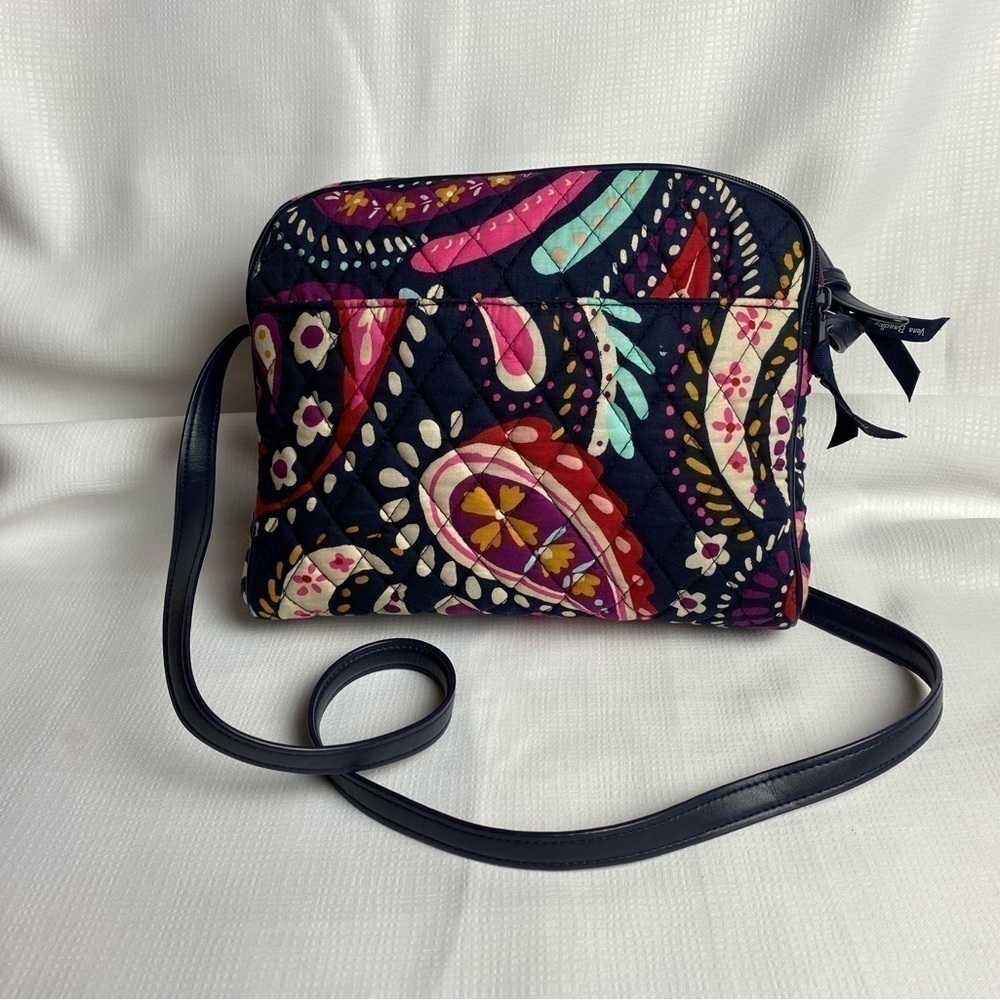 Beautiful Vera Bradley Painted Paisley Crossbody Purse and Matching Wallet - Picture 3 of 16